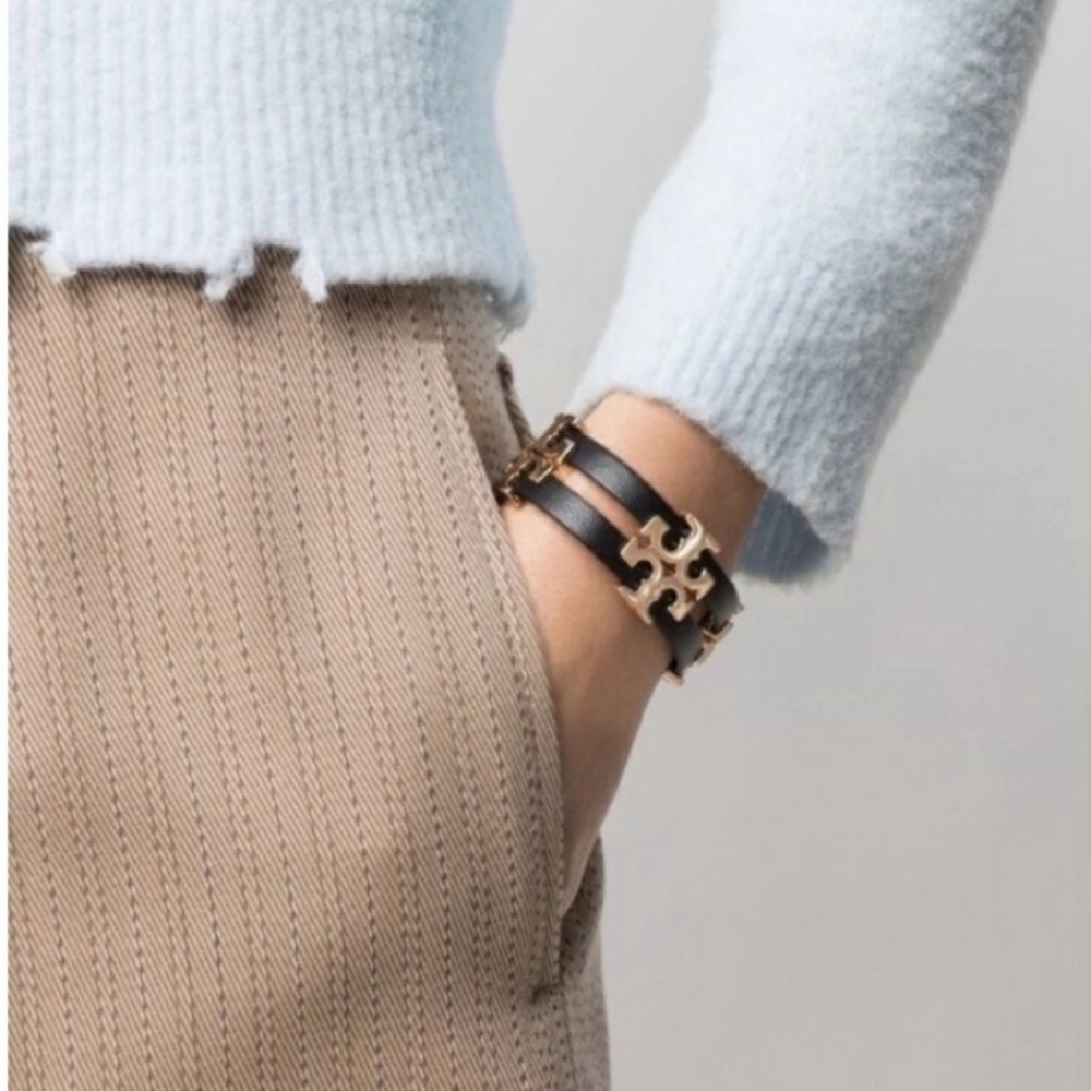 TORY BURCH - Serif Brown Bracelet - Picture 7 of 7